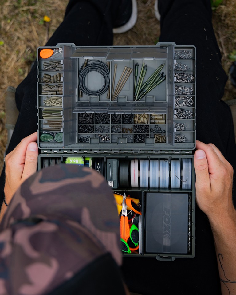 fox edges loaded large tackle box  Ruime, georganiseerde karperbox  KarperCentrale The new Fox Tackle Box range has combined the legendary Fox F Fox Edges Loaded Large Tackle